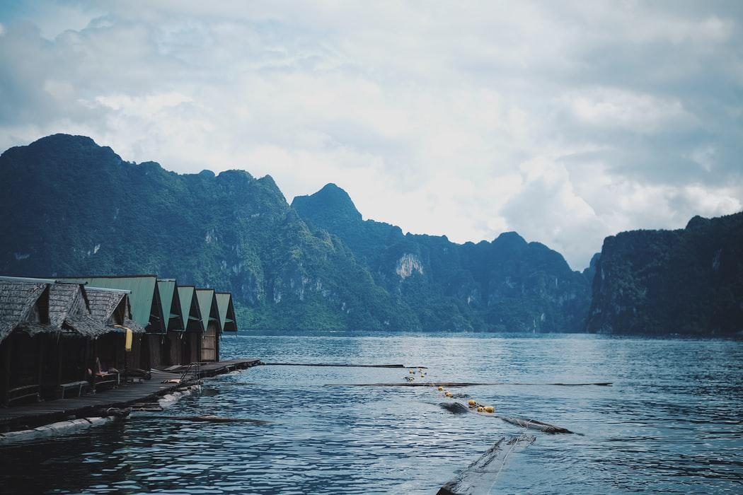 Tour Parco Nazionale di Khao Sok - il lago Chao Larn bungalow galleggianti