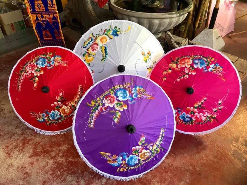 Tour villaggi artigianali di Chiang Mai - le fabbriche degli ombrelli