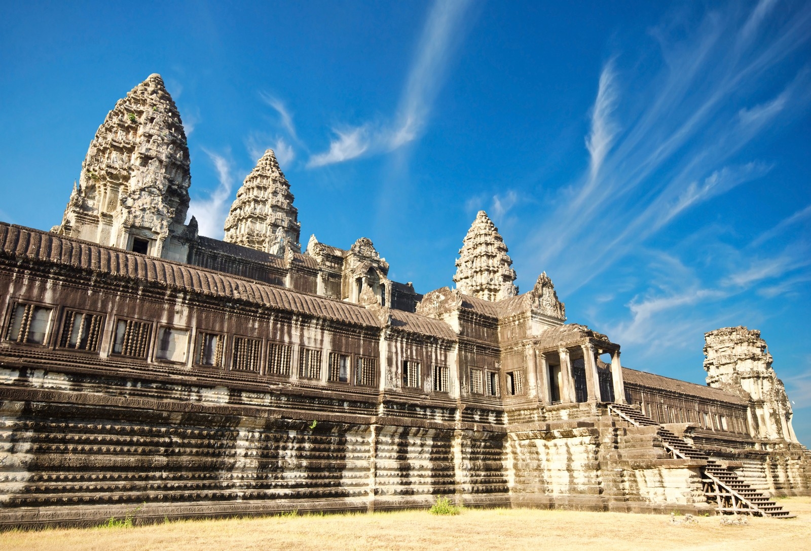 Tour Banteay Srei circuito piccolo ed Angkor Wat